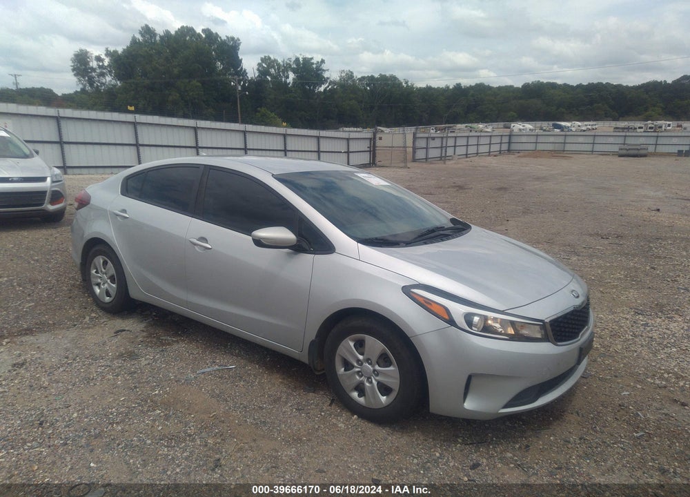 2018 KIA FORTE LX VIN: 3KPFK4A74JE193754