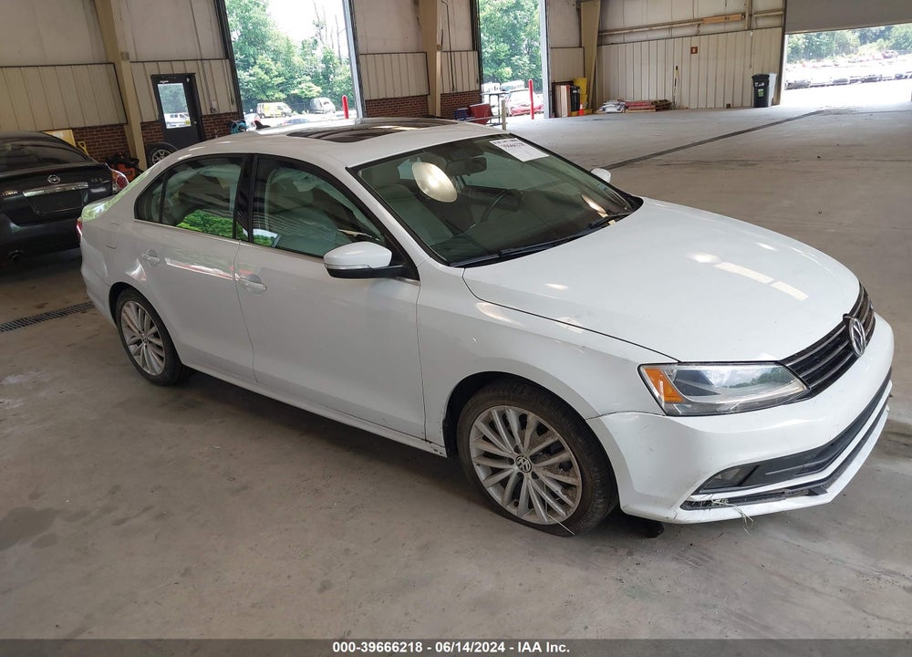 2015 VOLKSWAGEN JETTA 1.8T SE VIN: 3VWD07AJ1FM327074