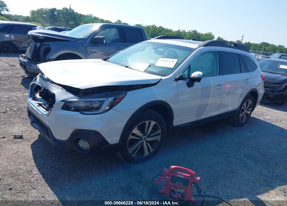2018 SUBARU OUTBACK 2.5I LIMITED VIN: 4S4BSANC8J3215696