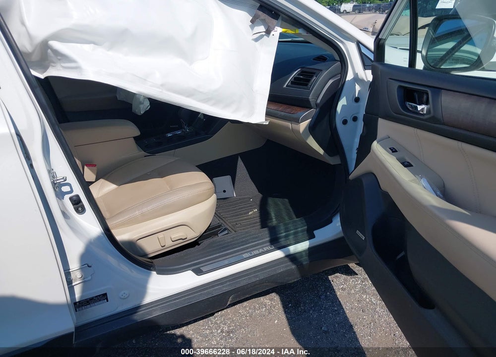 2018 SUBARU OUTBACK 2.5I LIMITED VIN: 4S4BSANC8J3215696