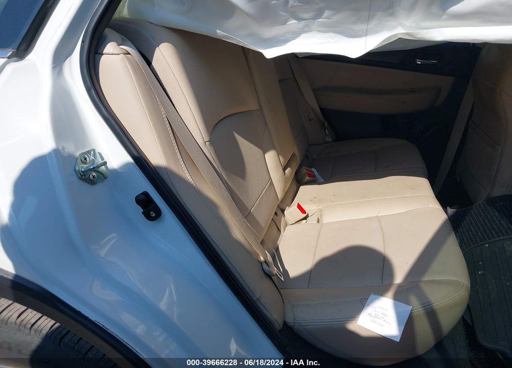 2018 SUBARU OUTBACK 2.5I LIMITED VIN: 4S4BSANC8J3215696