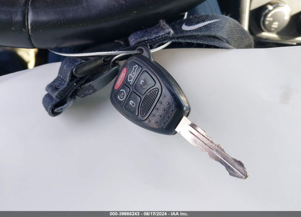 2012 CHRYSLER 200 LIMITED VIN: 1C3CCBCG1CN327110