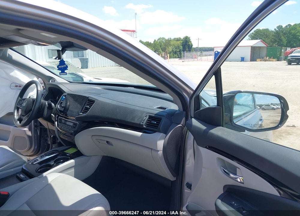 2021 HONDA PILOT AWD TOURING 7 PASSENGER VIN: 5FNYF6H61MB046604