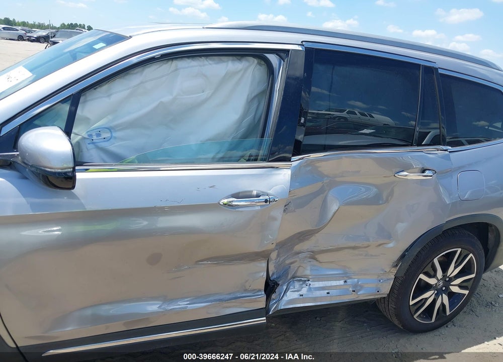 2021 HONDA PILOT AWD TOURING 7 PASSENGER VIN: 5FNYF6H61MB046604