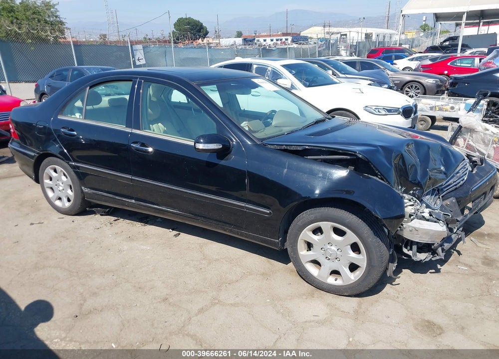 2005 MERCEDES-BENZ C 240 LUXURY VIN: WDBRF61J35A715144