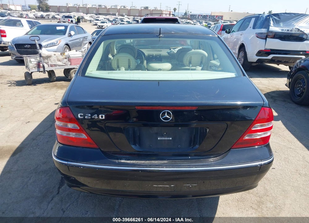 2005 MERCEDES-BENZ C 240 LUXURY VIN: WDBRF61J35A715144
