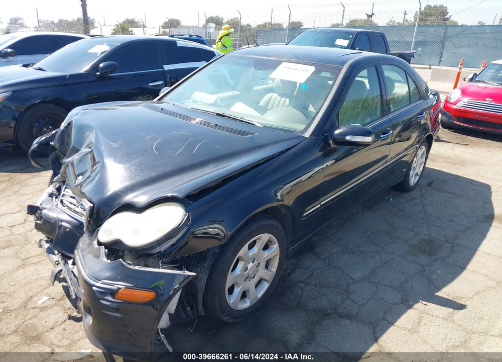 2005 MERCEDES-BENZ C 240 LUXURY VIN: WDBRF61J35A715144