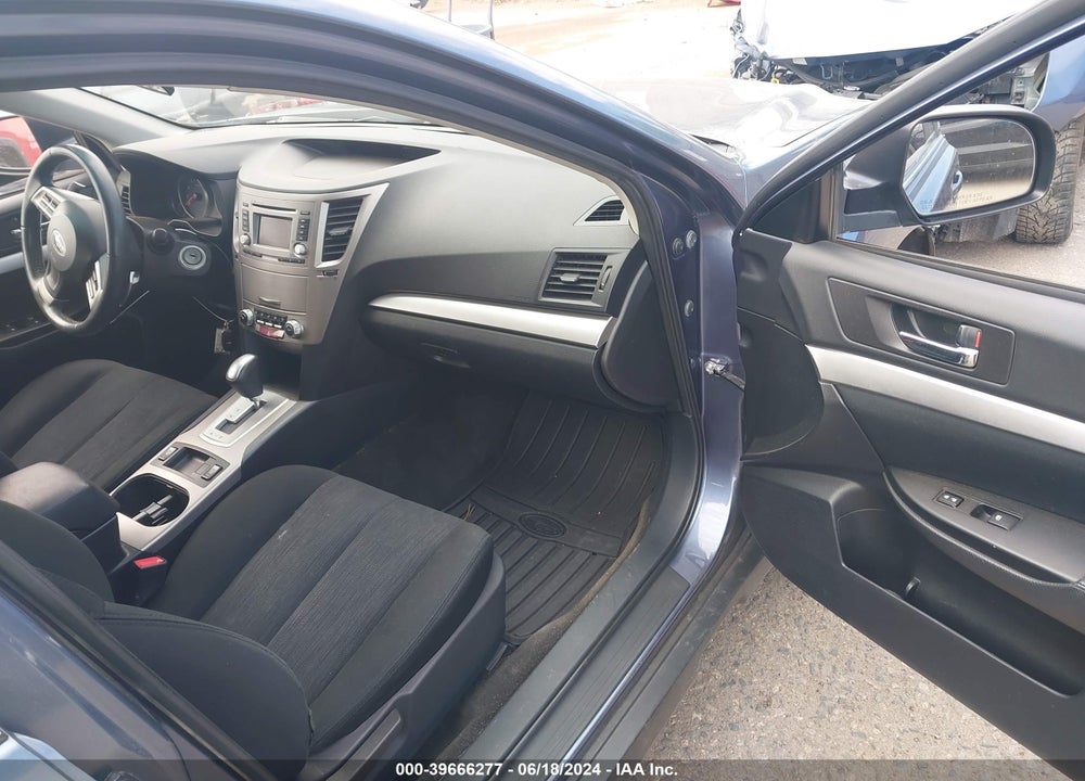 2014 SUBARU OUTBACK 2.5I PREMIUM VIN: 4S4BRCCC8E3256569
