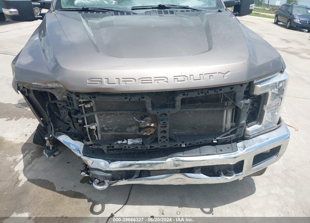 2018 FORD F-250 XLT VIN: 1FT7W2BT8JEB49602