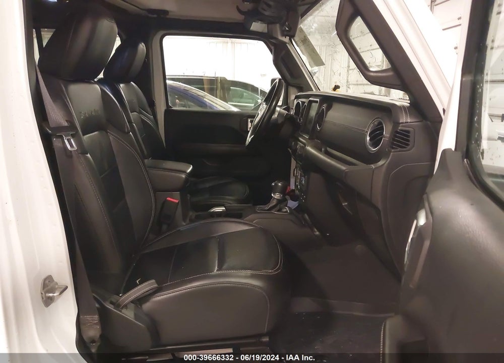 2018 JEEP WRANGLER UNLIMITED SAHARA 4X4 VIN: 1C4HJXEG3JW166588