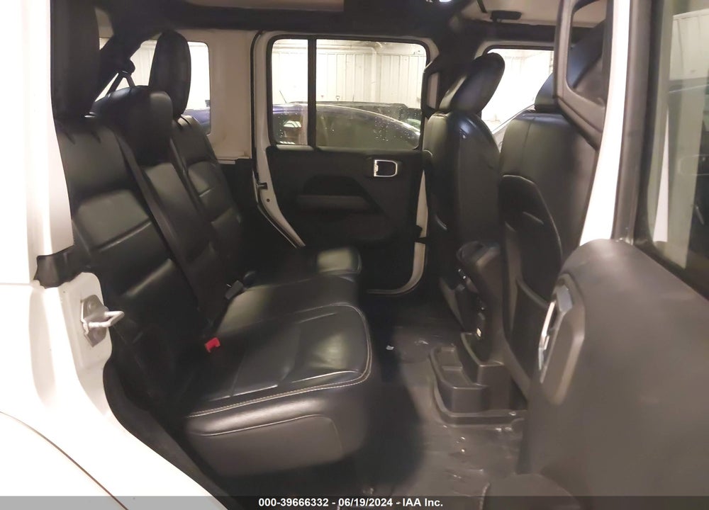 2018 JEEP WRANGLER UNLIMITED SAHARA 4X4 VIN: 1C4HJXEG3JW166588
