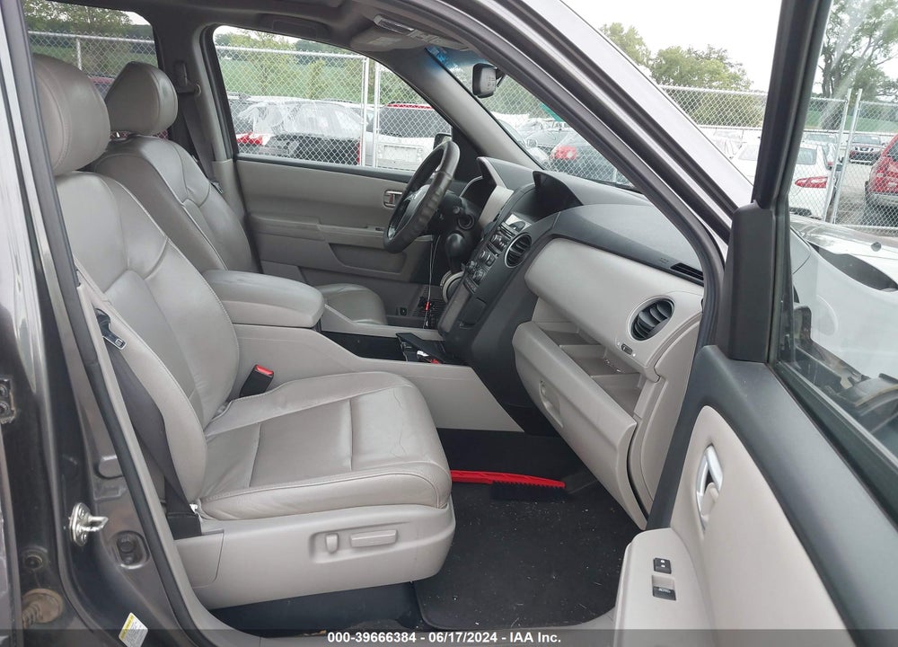 2013 HONDA PILOT EX-L VIN: 5FNYF4H59DB009814