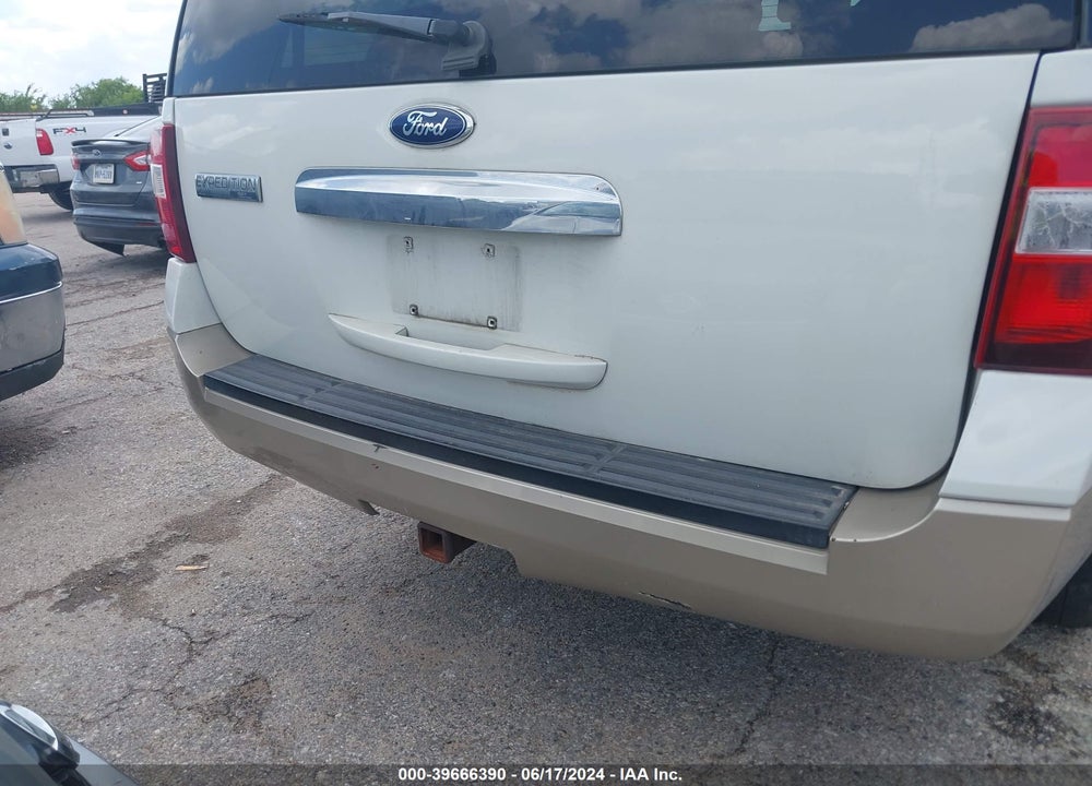2008 FORD EXPEDITION EL VIN: 1FMFK17588LA17047