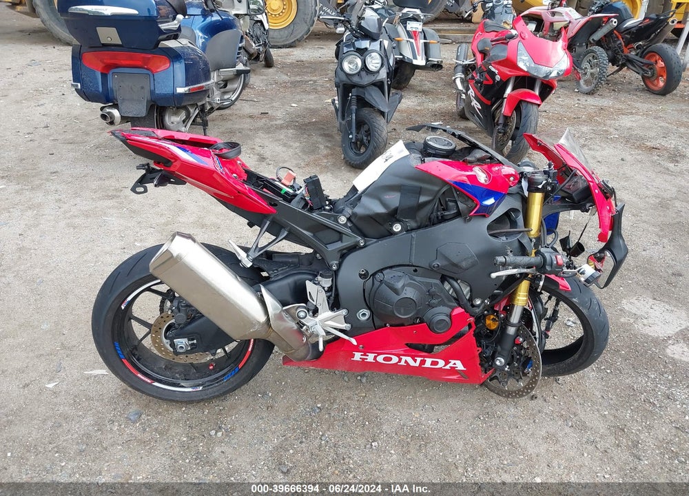 2022 HONDA CBR1000 RR VIN: JH2SC7714NK500009