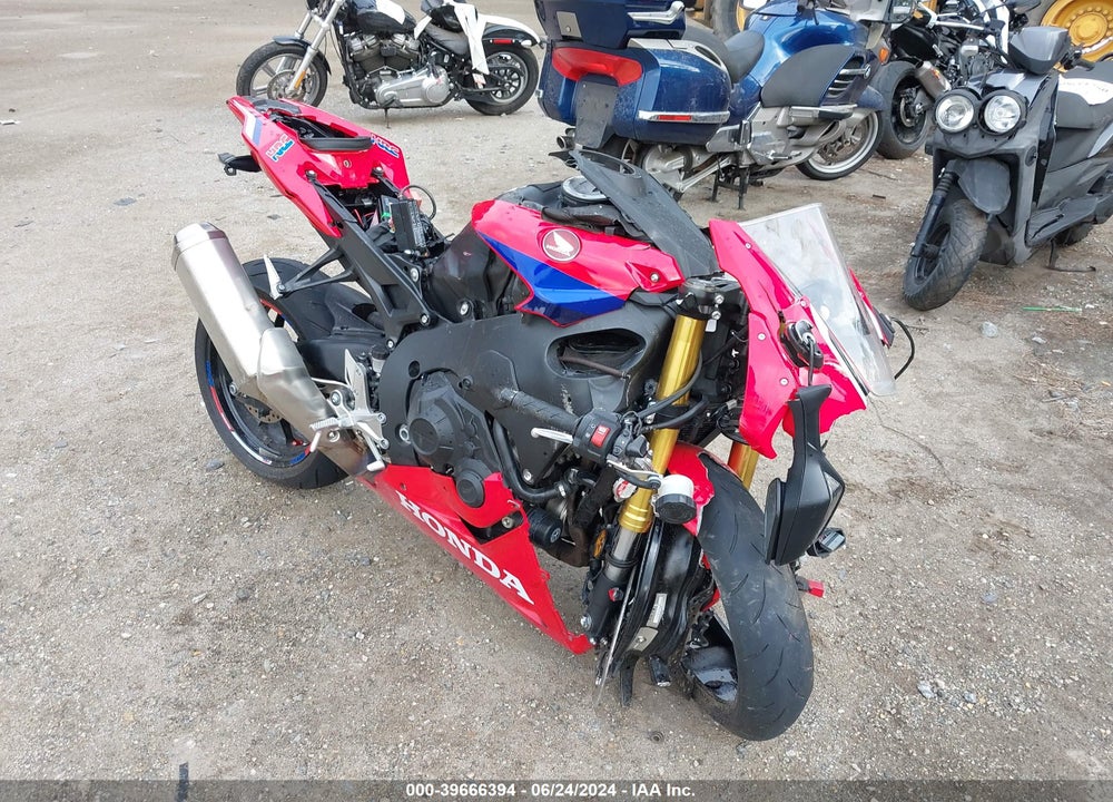 2022 HONDA CBR1000 RR VIN: JH2SC7714NK500009