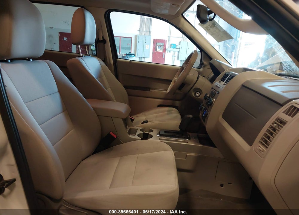 2011 FORD ESCAPE VIN: 1FMCU9DG7BKB24850