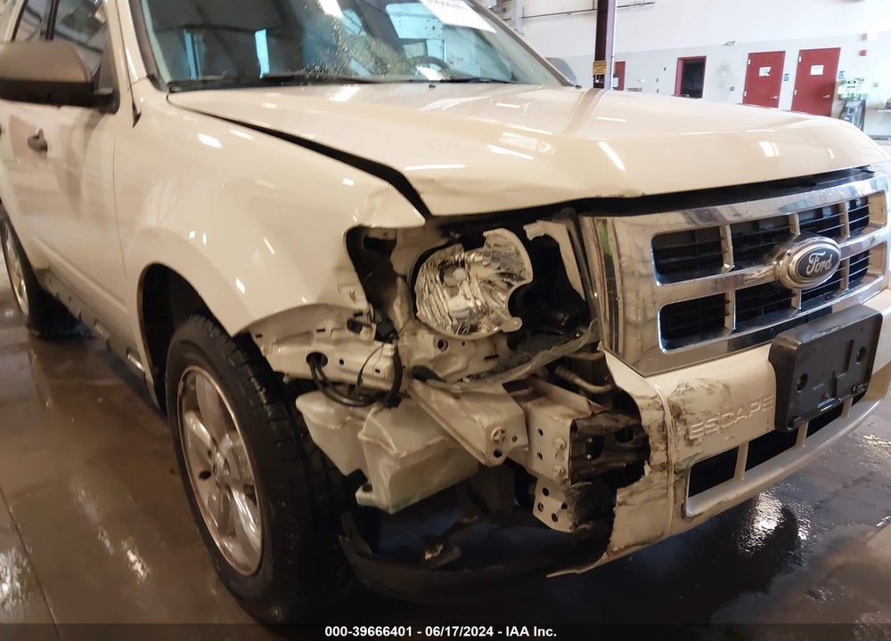 2011 FORD ESCAPE VIN: 1FMCU9DG7BKB24850