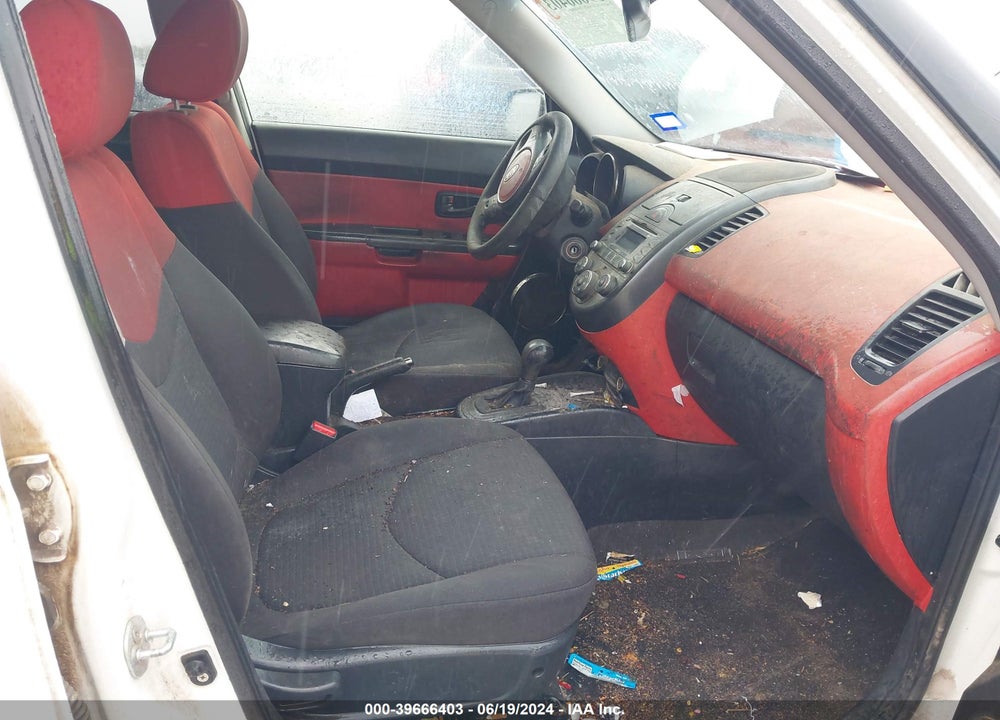 2011 KIA SOUL SPORT VIN: KNDJT2A21B7709506