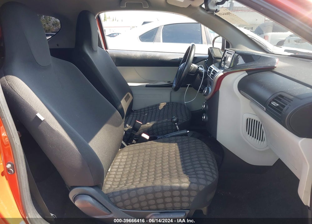 2012 SCION IQ VIN: JTNJJXB03CJ009051
