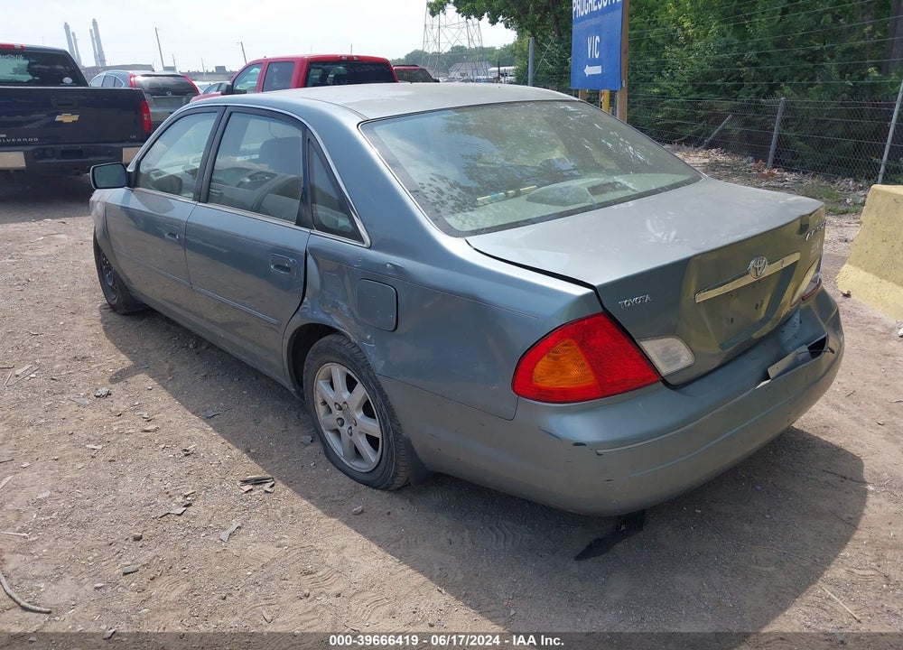 2000 TOYOTA AVALON XLS VIN: 4T1BF28B2YU050780