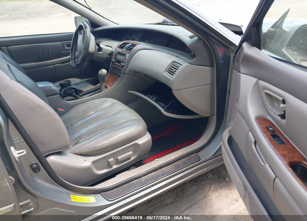 2000 TOYOTA AVALON XLS VIN: 4T1BF28B2YU050780
