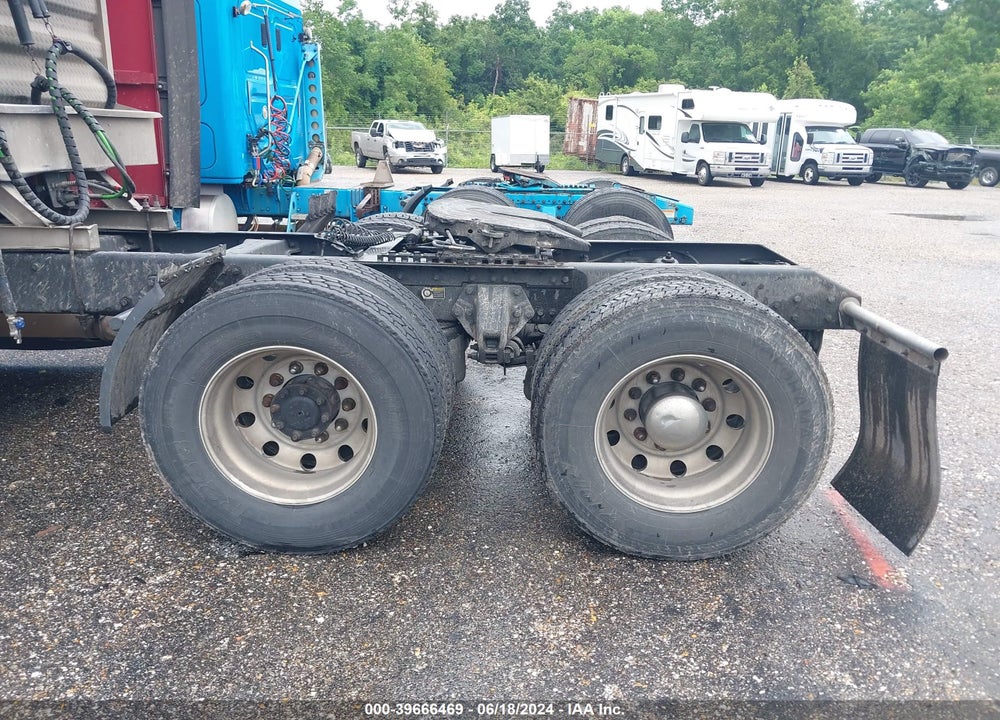 2017 KENWORTH T680 VIN: 1XKYDP9X0HJ138941