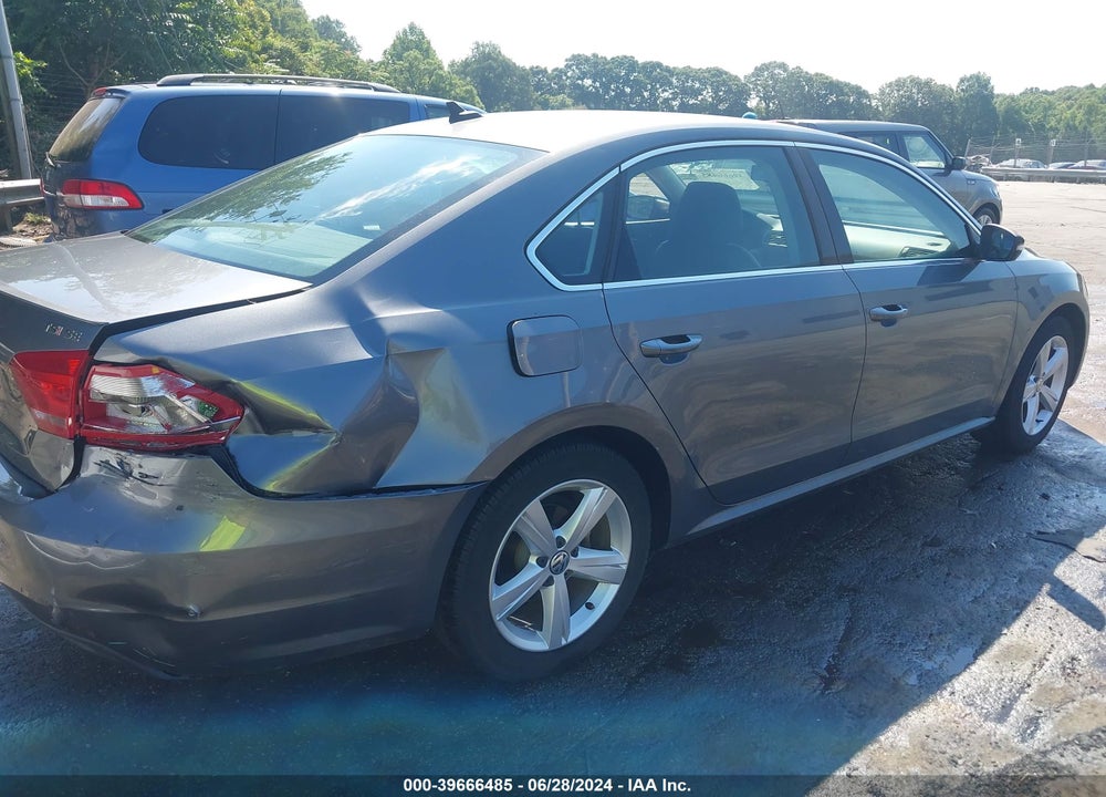 2014 VOLKSWAGEN PASSAT 1.8T SE VIN: 1VWBT7A32EC035353