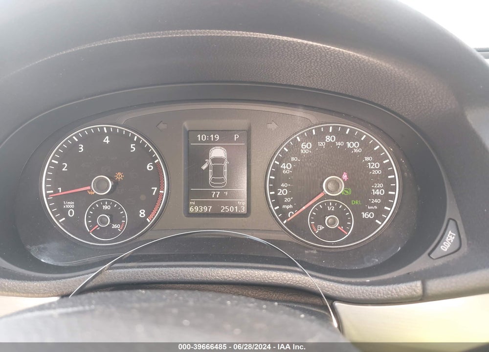 2014 VOLKSWAGEN PASSAT 1.8T SE VIN: 1VWBT7A32EC035353