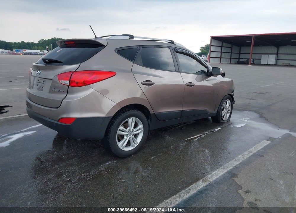 2012 HYUNDAI TUCSON VIN: KM8JU3AC9CU504042