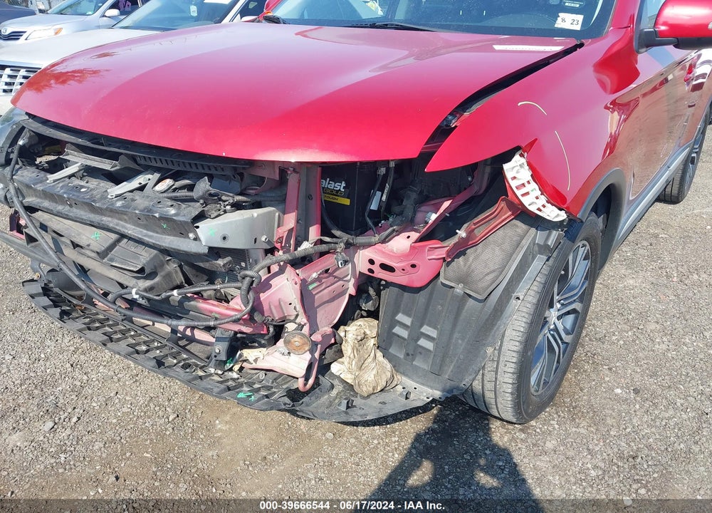 2018 MITSUBISHI OUTLANDER SE VIN: JA4AD3A32JZ037724