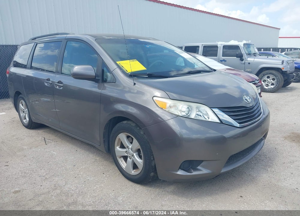 2011 TOYOTA SIENNA LE V6 VIN: 5TDKK3DC7BS167688