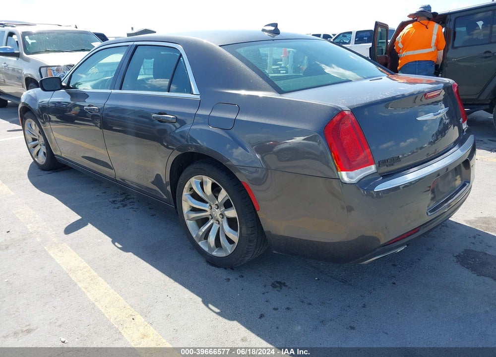 2019 CHRYSLER 300 TOURING VIN: 2C3CCAAGXKH602333