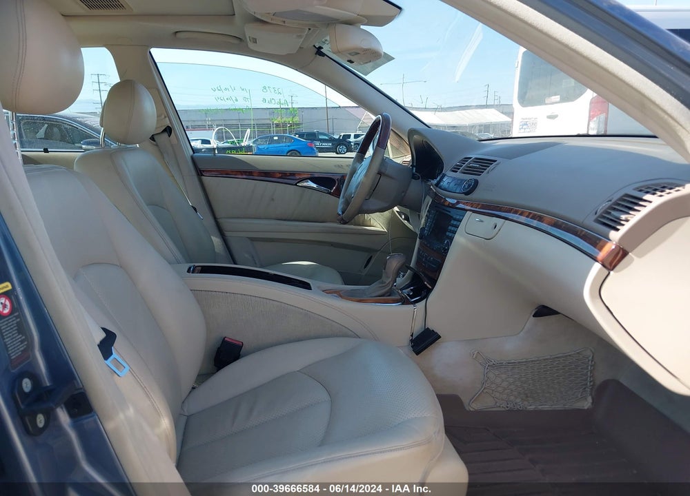 2005 MERCEDES-BENZ E 320 VIN: WDBUF65J55A715358