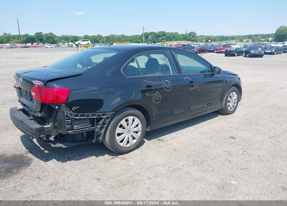 2014 VOLKSWAGEN JETTA 2.0L S VIN: 3VW2K7AJ2EM399191