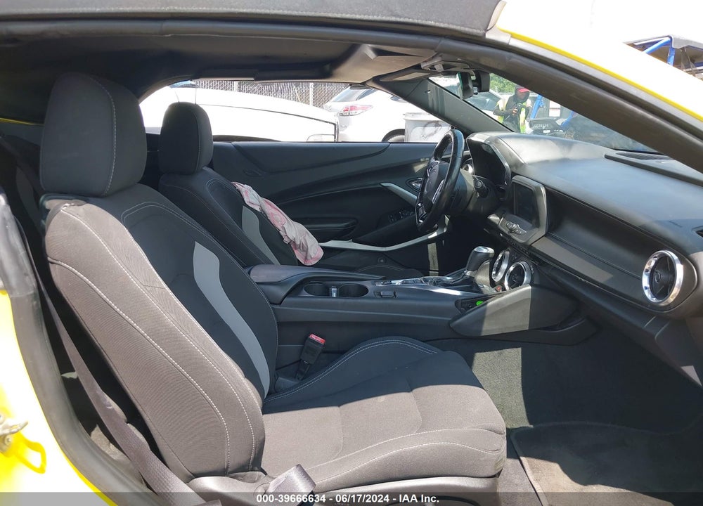 2017 CHEVROLET CAMARO 1LT VIN: 1G1FB3DS8H0196470