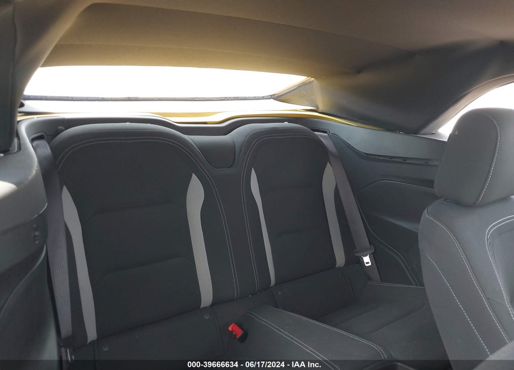 2017 CHEVROLET CAMARO 1LT VIN: 1G1FB3DS8H0196470
