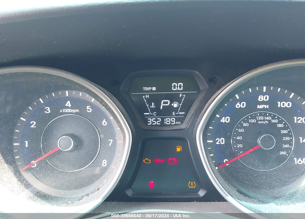 2016 HYUNDAI ELANTRA SE VIN: 5NPDH4AE1GH733554