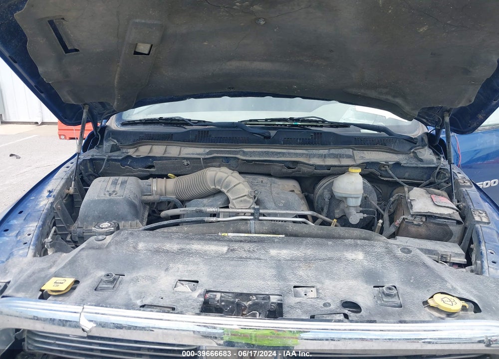 2011 RAM 1500 SLT VIN: 1D7RV1GT5BS576338