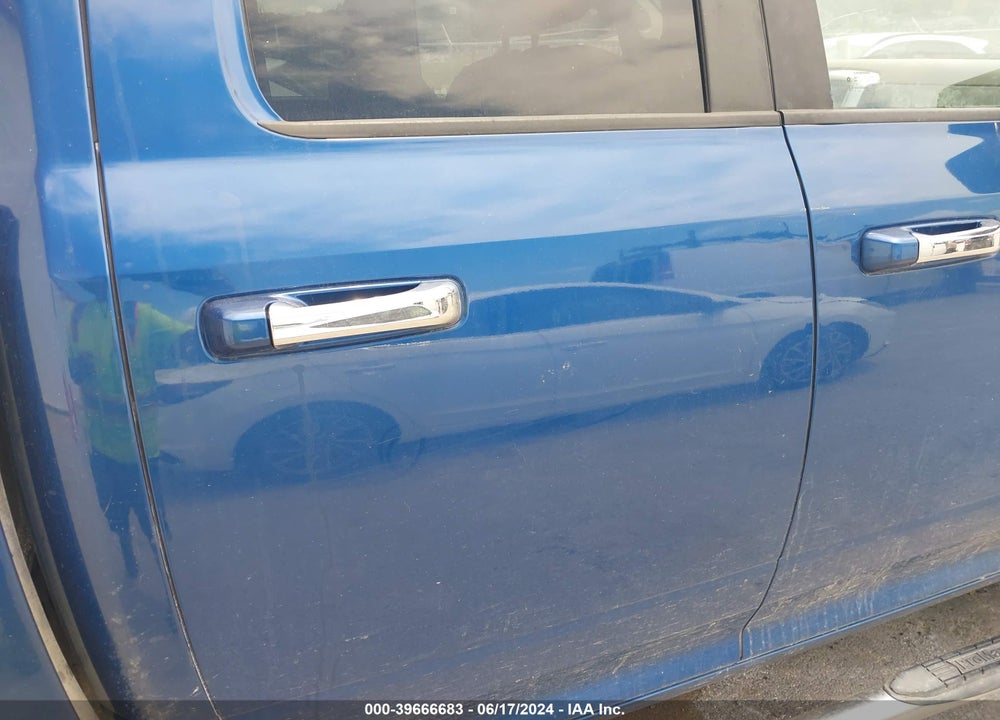 2011 RAM 1500 SLT VIN: 1D7RV1GT5BS576338