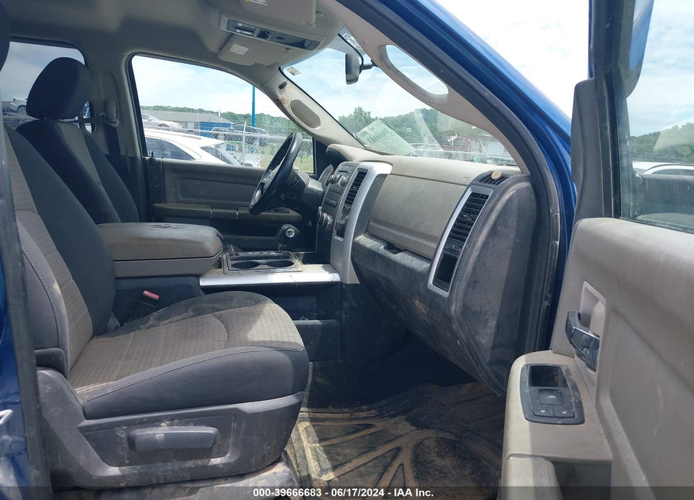 2011 RAM 1500 SLT VIN: 1D7RV1GT5BS576338