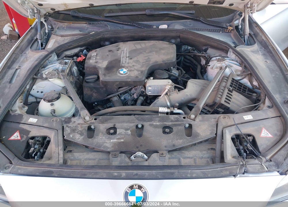2013 BMW 528I VIN: WBAXG5C55DDY32735