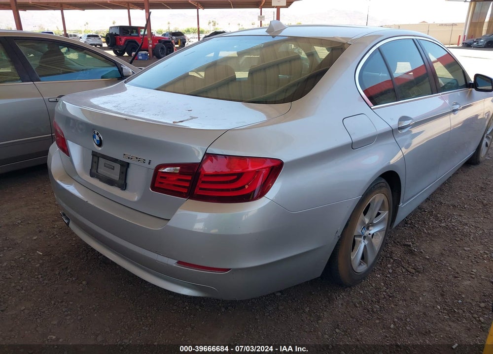 2013 BMW 528I VIN: WBAXG5C55DDY32735