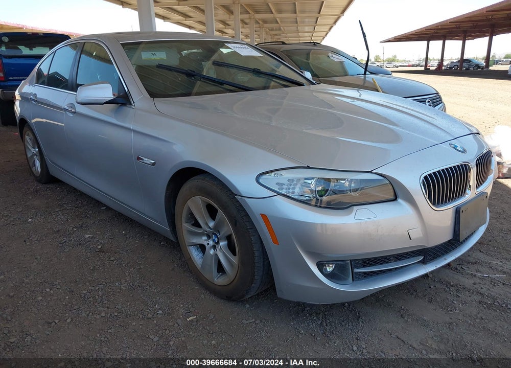 2013 BMW 528I VIN: WBAXG5C55DDY32735