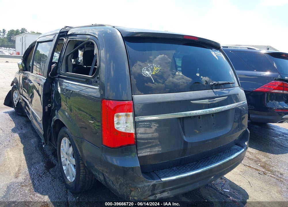 2011 CHRYSLER TOWN & COUNTRY TOURING-L VIN: 2A4RR8DG3BR704943
