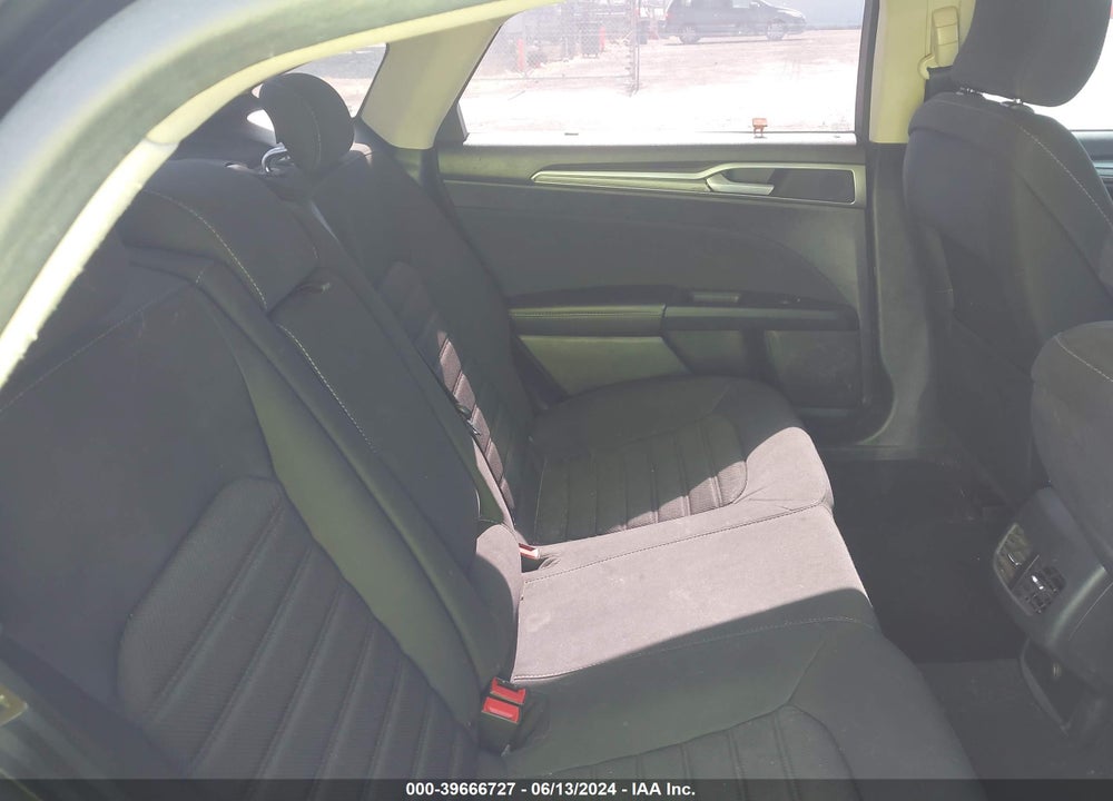 2019 FORD FUSION SE VIN: 3FA6P0HD1KR284759