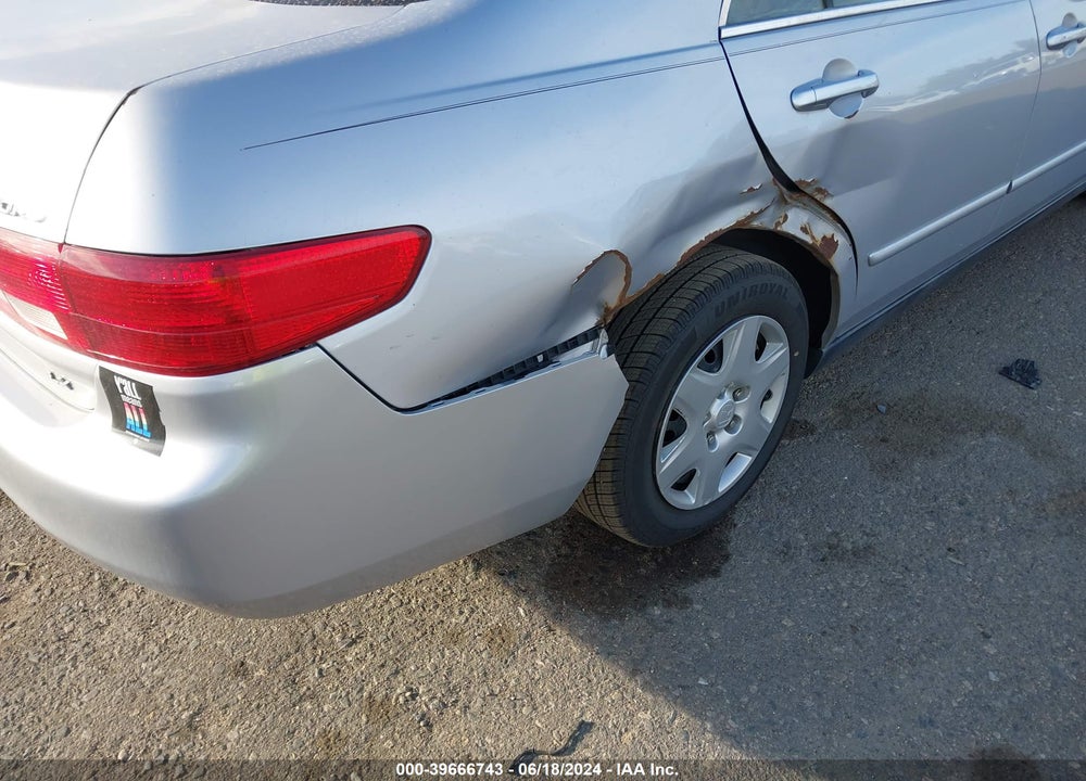 2005 HONDA ACCORD 2.4 LX VIN: 1HGCM564X5A014600