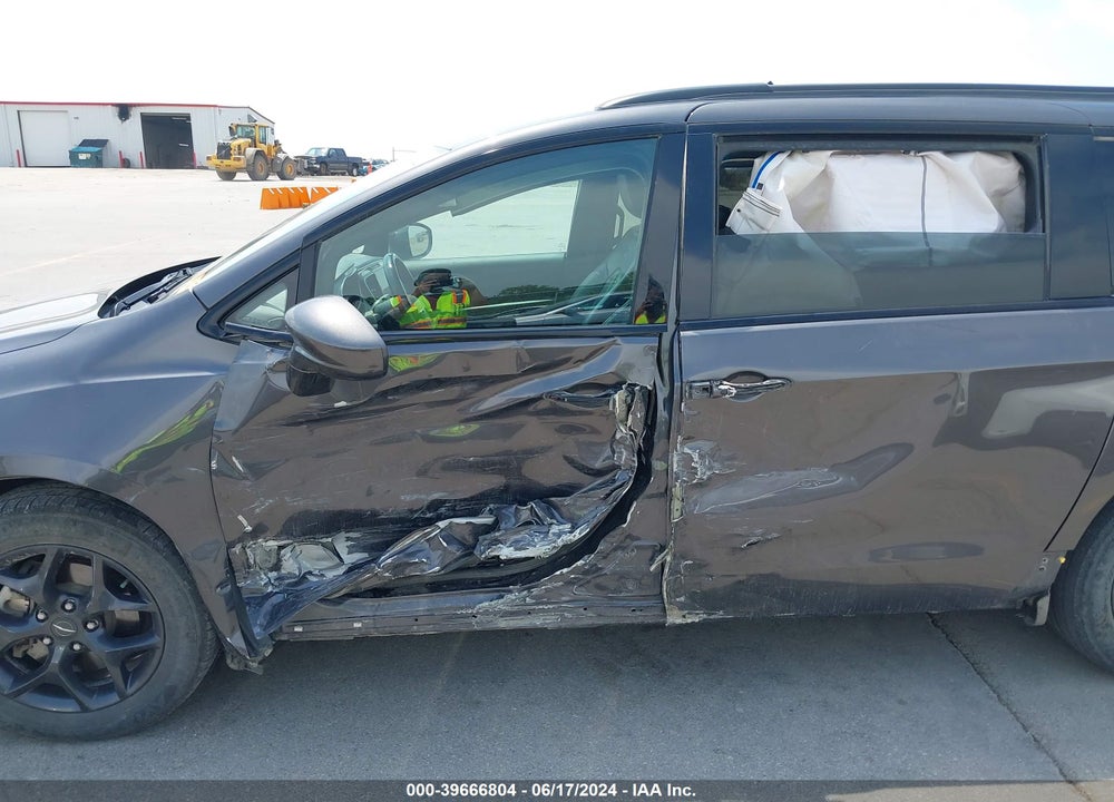 2019 CHRYSLER PACIFICA TOURING L PLUS VIN: 2C4RC1EG2KR508019