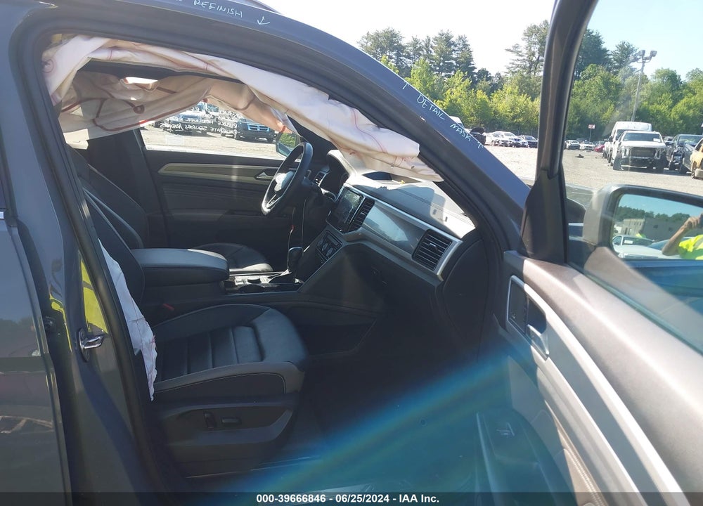 2021 VOLKSWAGEN ATLAS CROSS SPORT 3.6L V6 SEL PREMIUM R-LINE VIN: 1V2FE2CAXMC211978