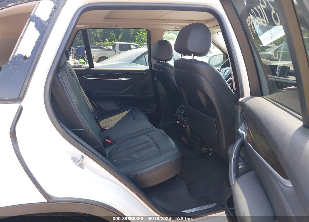 2016 BMW X5 VIN: 5UXKR0C58G0S86419