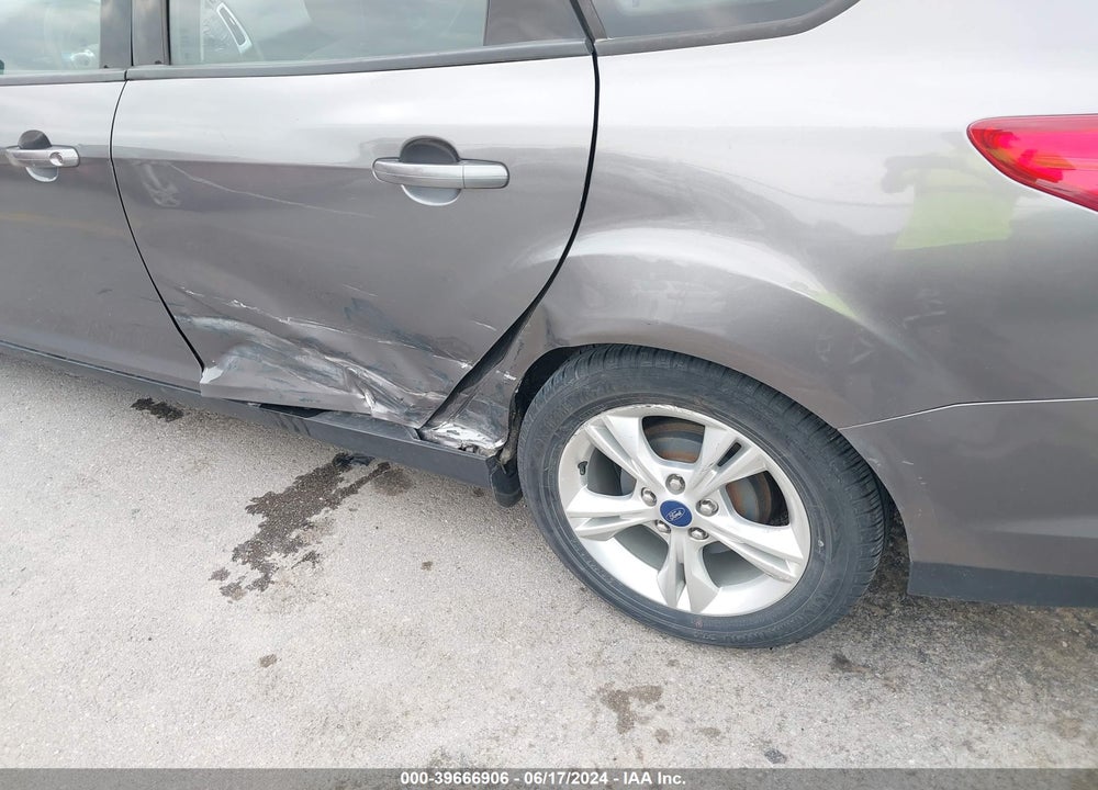 2014 FORD FOCUS SE VIN: 1FADP3F27EL161240